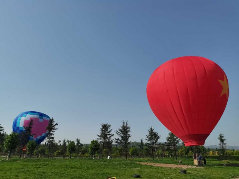 Hot air balloon